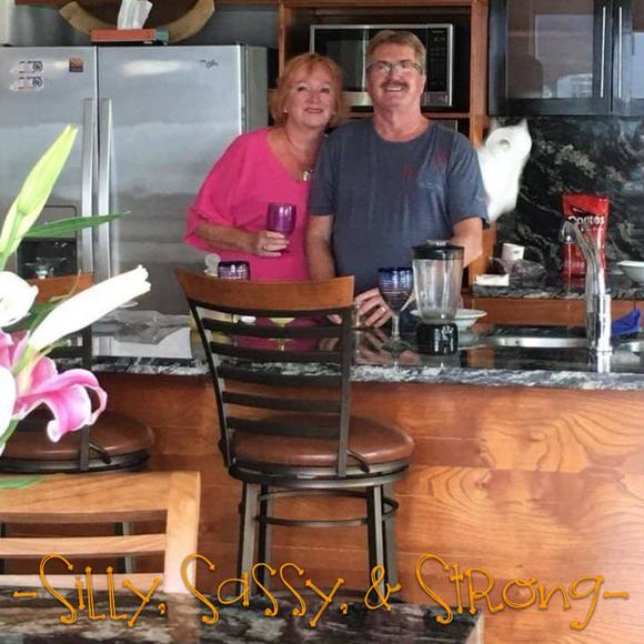 Meet your Posher, Marilyn - Picture 1 of 1